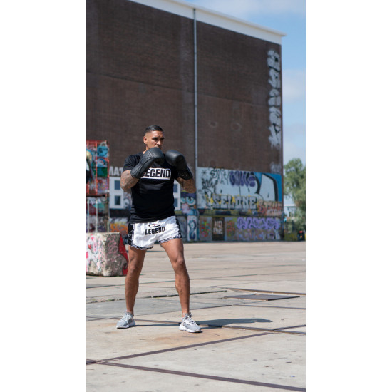Kickboks broekje Wit/Zwart Legend Trendy - Maat: XXS Kickboks broekje Wit/Zwart Legend Trendy - Maat: XXS